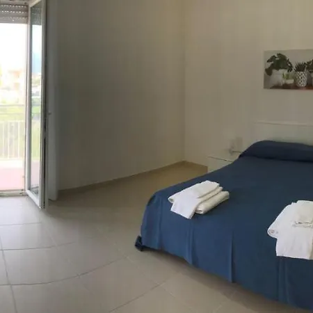 Touring Couette-café Scalea