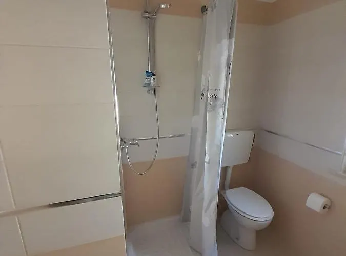 Alojamento de Acomodação e Pequeno-almoço Touring *